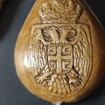 #190 Suvenir gusle sa orlom pogled na stranu (oko 30 cm) grb Srbije