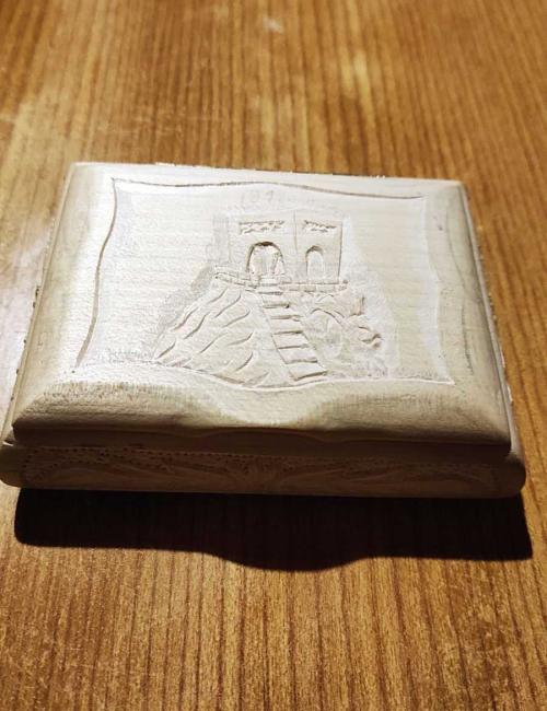 Tobacco box with wood carving (monument on the Mojkovac)