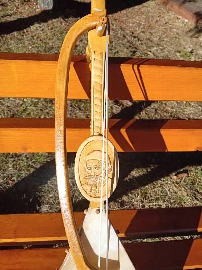 Petar 2. Petrović Njegoš (Gusle sa orlom model #106)