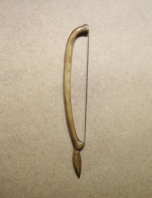 Gusle bow with handle in the shape of a rabbit's head